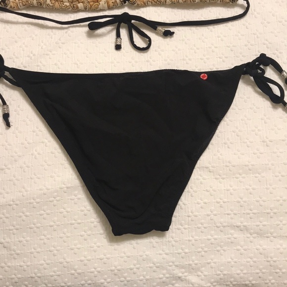 Red Carter String Bikini - Picture 2 of 3